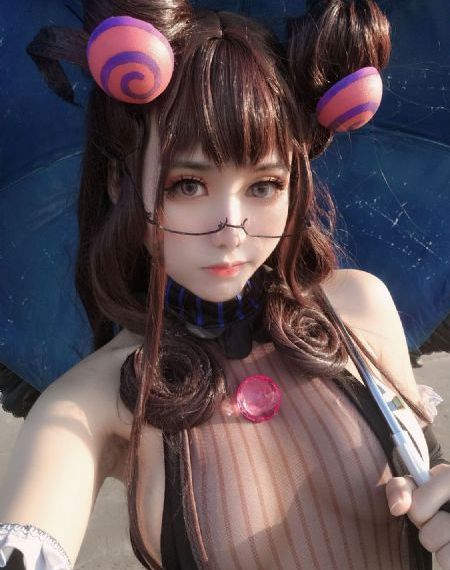 美女扒开粉嫩的尿囗给男生桶小说_蓝光在线观看高清