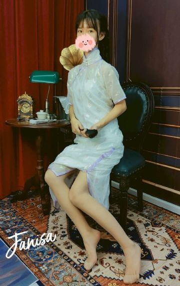 我父亲的女保姆是我的首选_HD高清免费观看