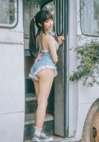 大胸女学生_剧情片在线观看视频